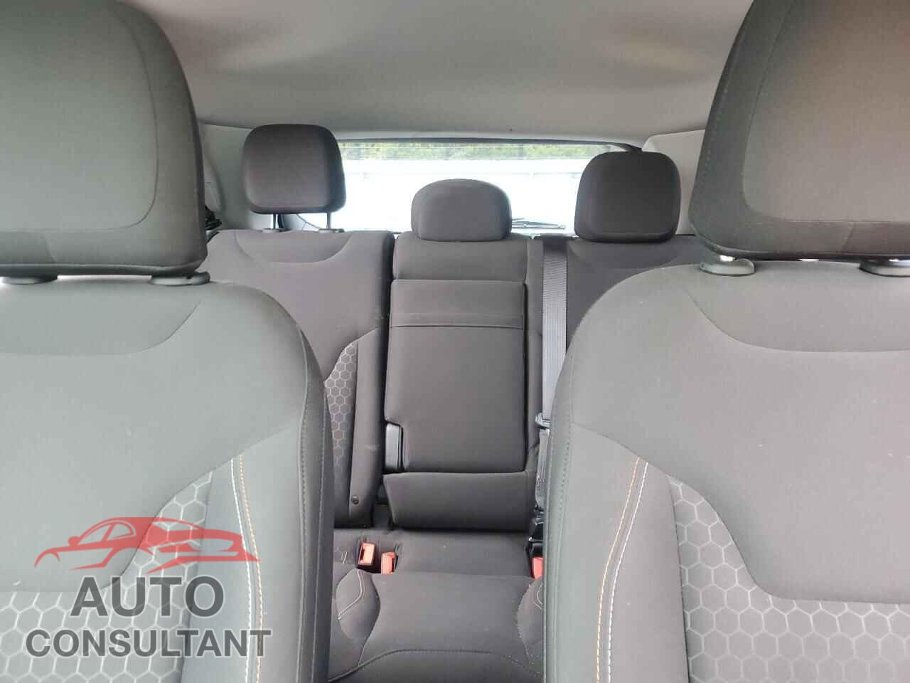 JEEP COMPASS 2017 - 3C4NJDAB4HT667078