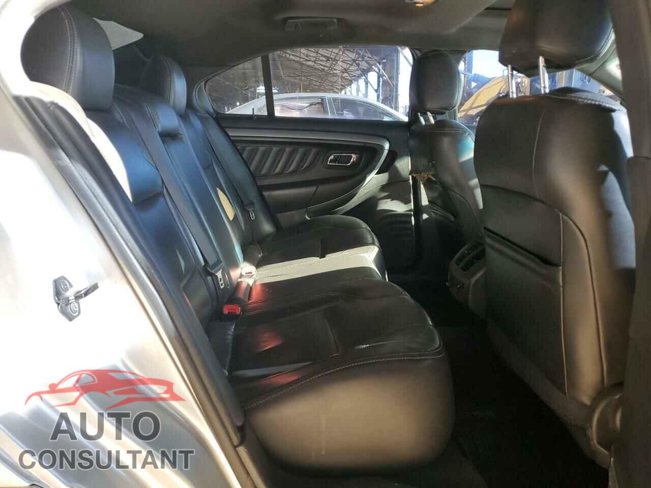FORD TAURUS 2013 - 1FAHP2E86DG102656