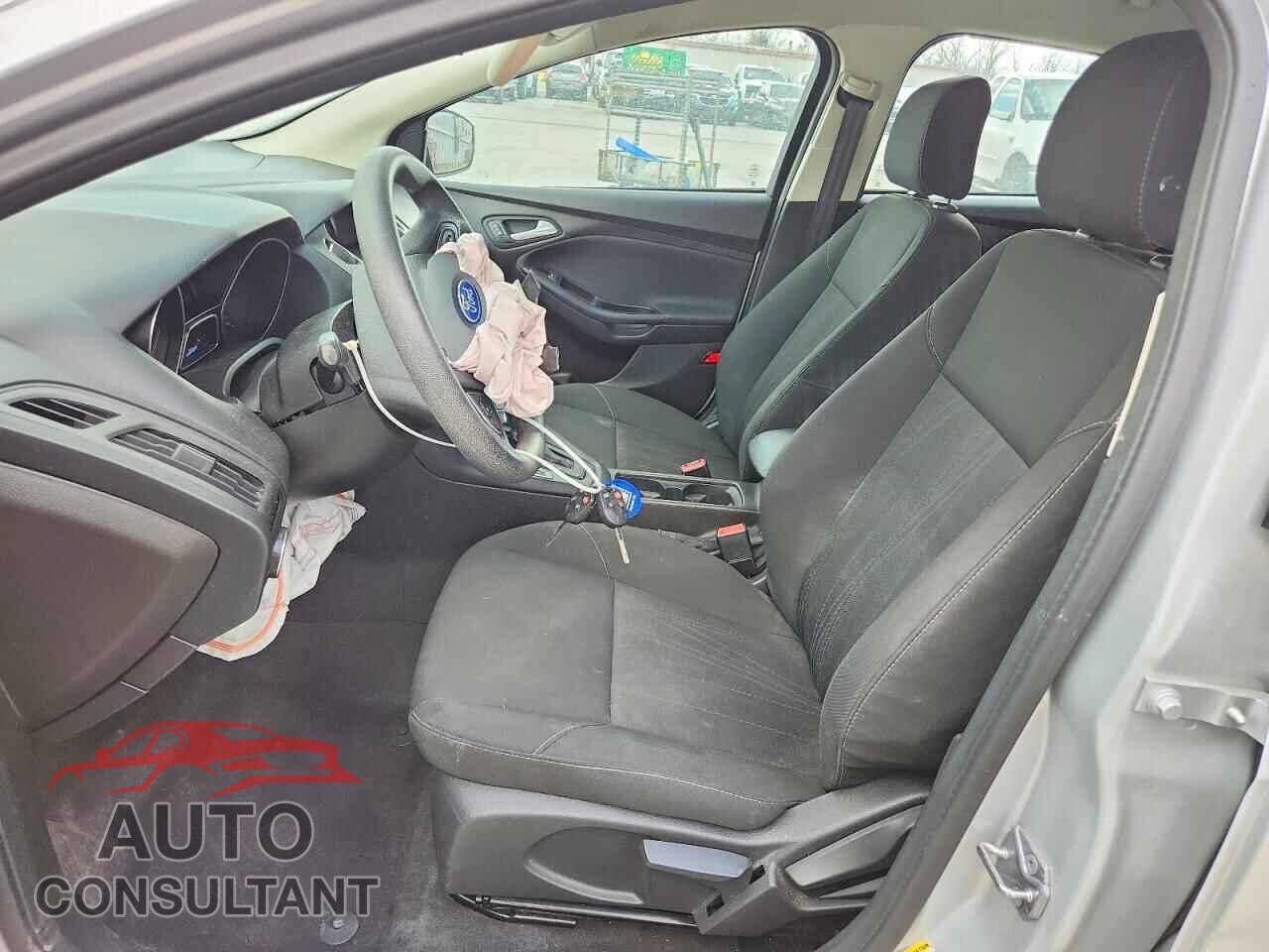 FORD FOCUS 2016 - 1FADP3F24GL346395
