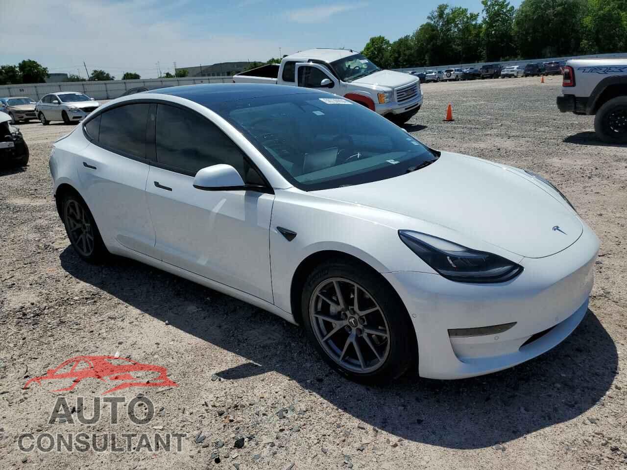 TESLA MODEL 3 2021 - 5YJ3E1EAXMF090674