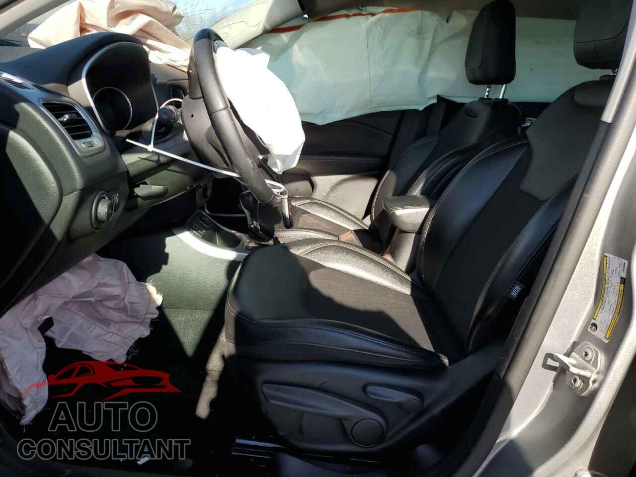 JEEP COMPASS 2020 - 3C4NJCBB5LT158859