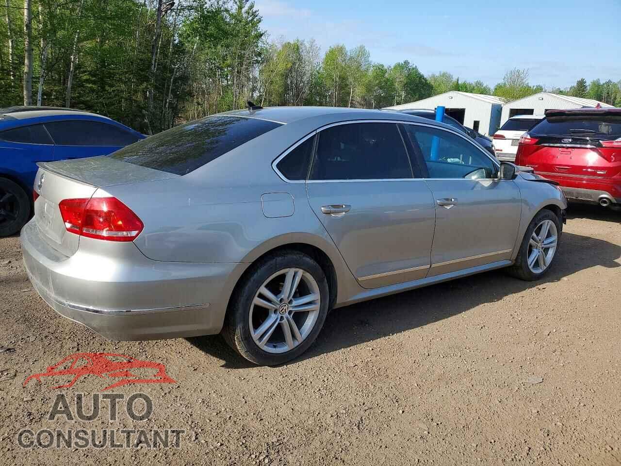 VOLKSWAGEN PASSAT 2014 - 1VWCN7A31EC021197