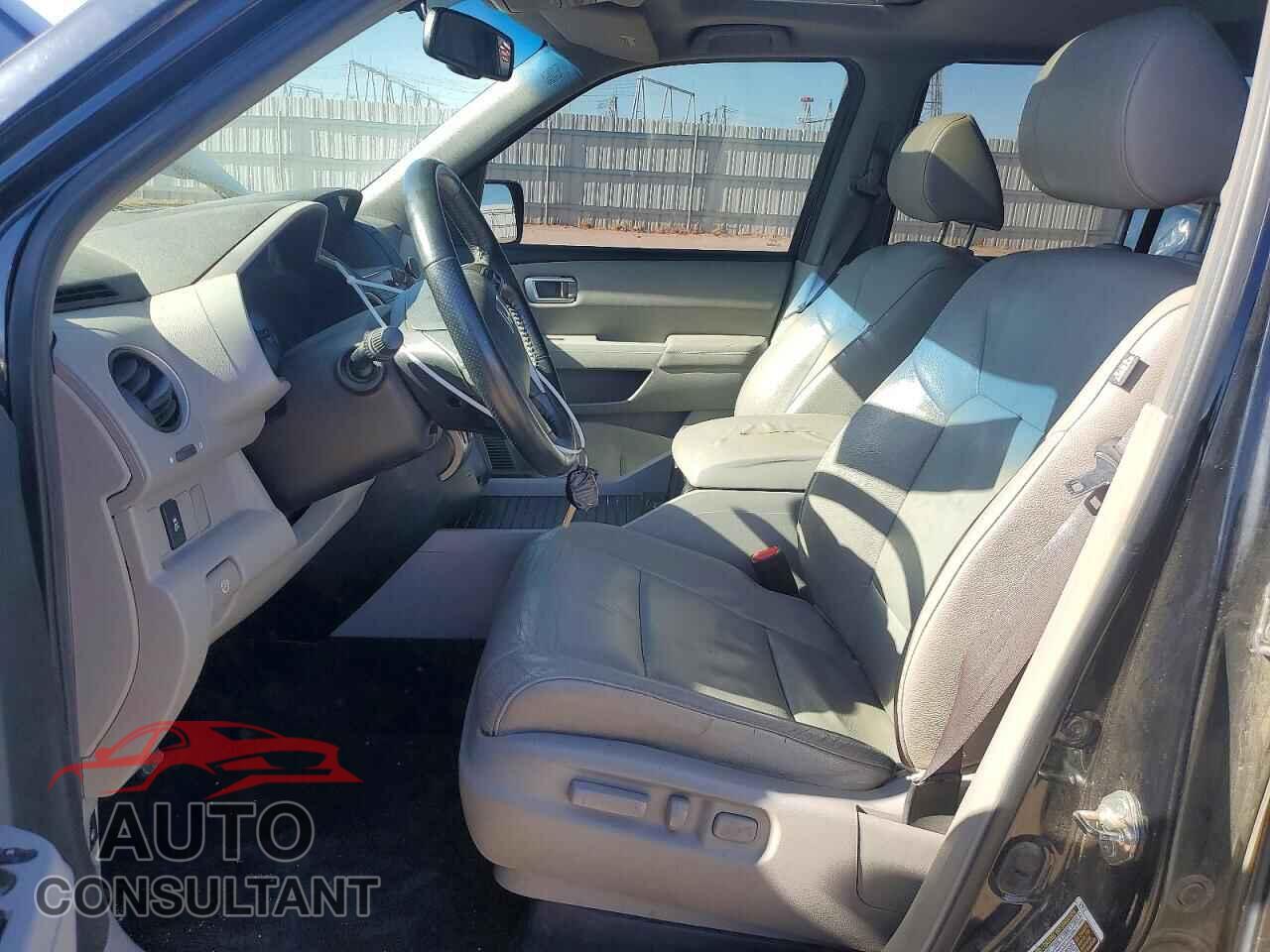 HONDA PILOT 2012 - 5FNYF4H56CB068592