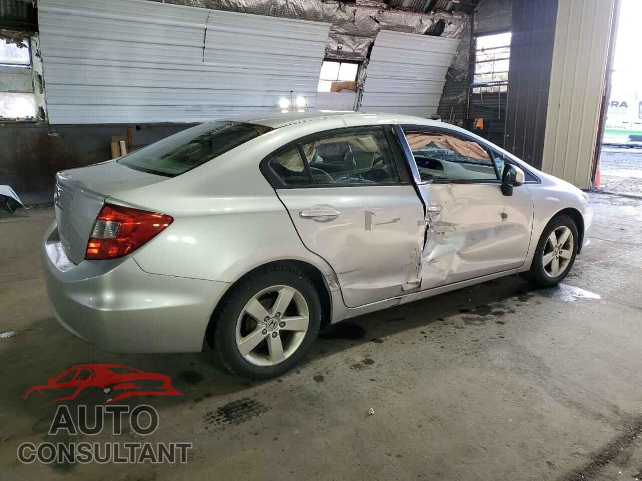 HONDA CIVIC 2012 - 2HGFB2F52CH584986