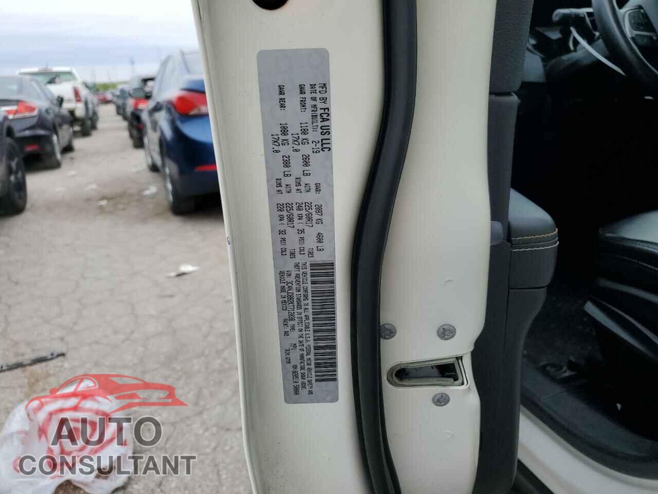 JEEP COMPASS 2019 - 3C4NJDBB2KT712038