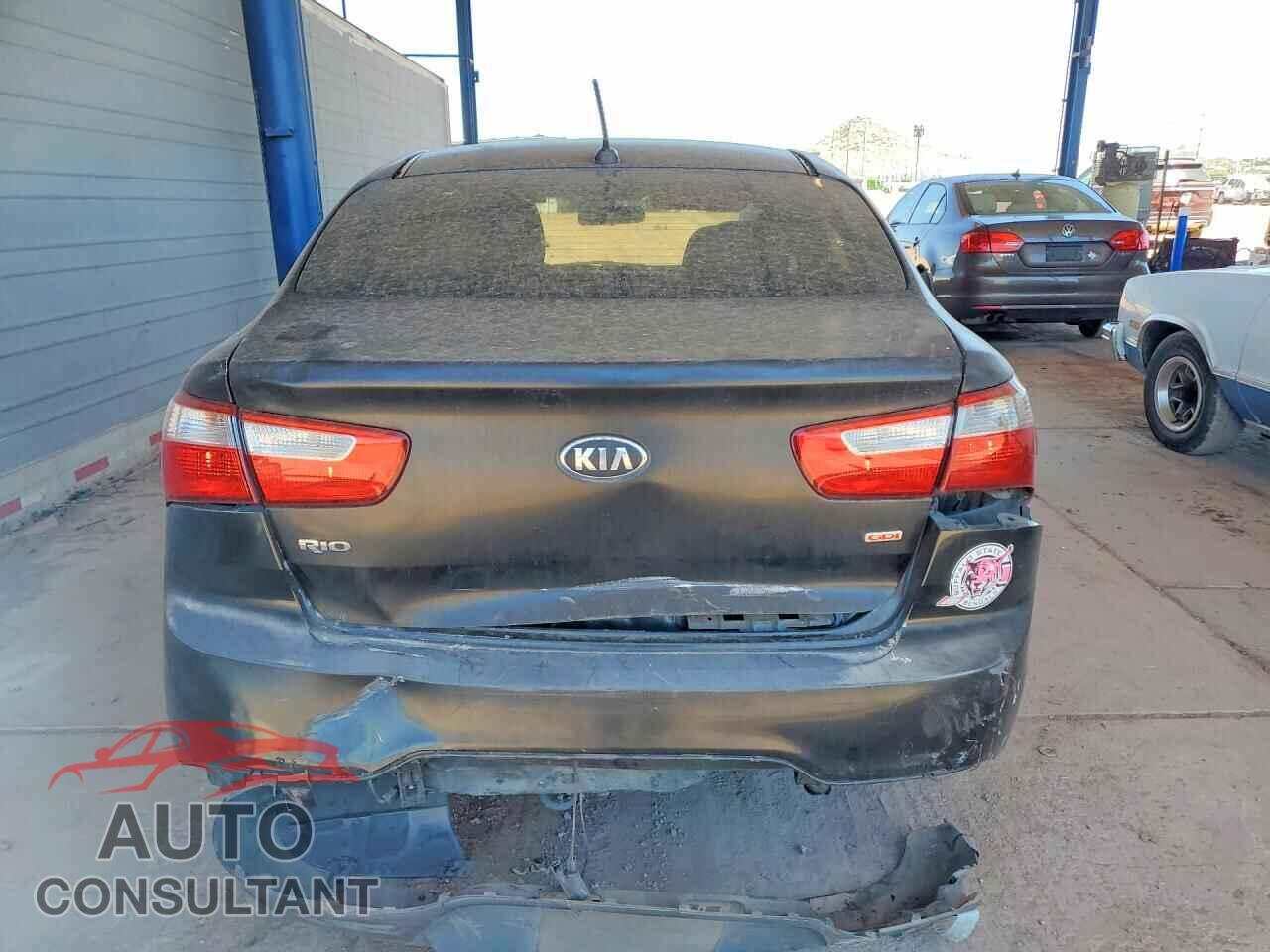 KIA RIO 2014 - KNADM4A39E6352047