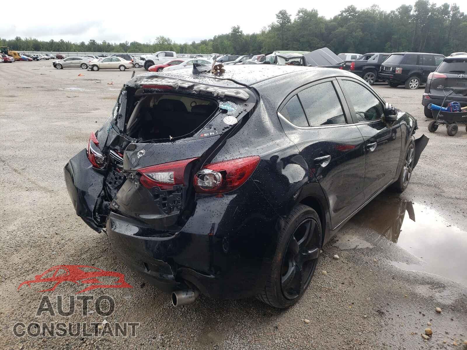 MAZDA 3 2018 - 3MZBN1M34JM188652