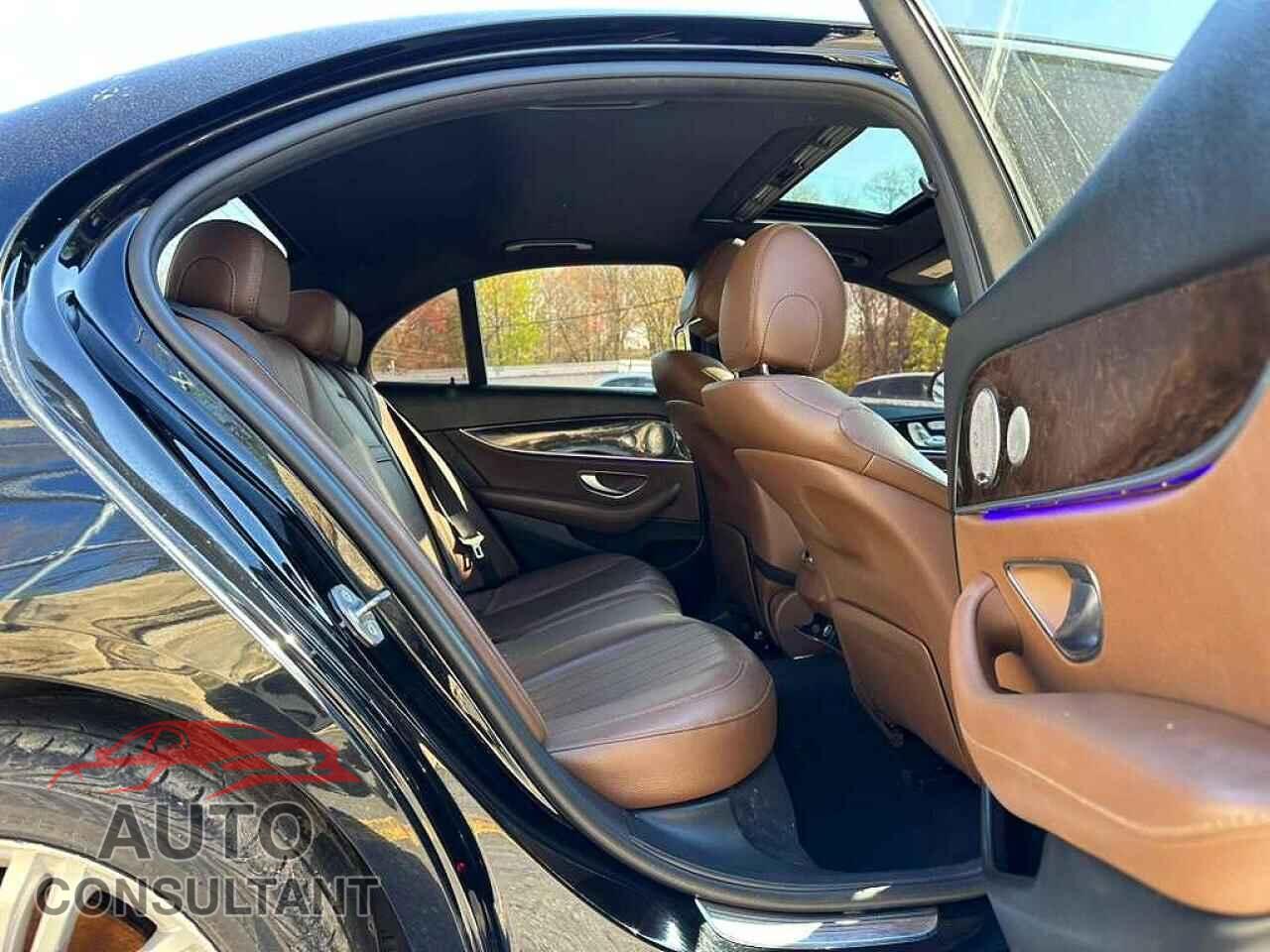 MERCEDES-BENZ E-CLASS 2017 - WDDZF4KB2HA037252