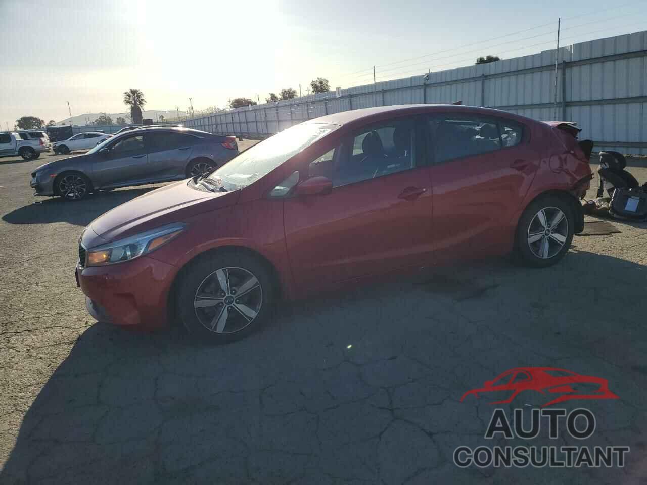 KIA FORTE 2018 - 3KPFL4A72JE255200