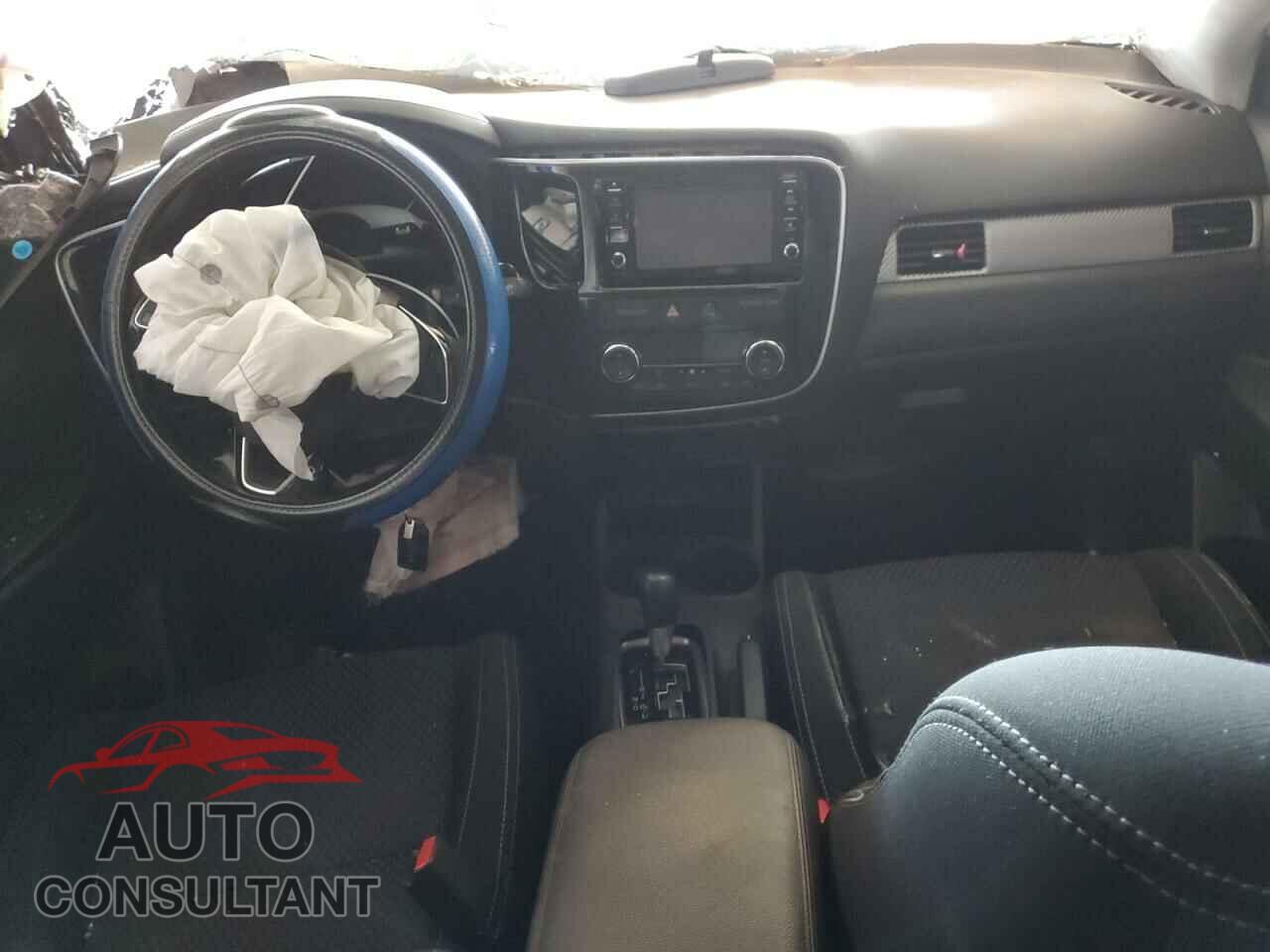 MITSUBISHI OUTLANDER 2016 - JA4AD3A33GZ035604