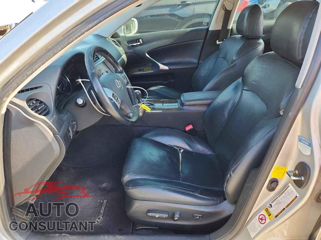 LEXUS IS 2012 - JTHBF5C26C2102539