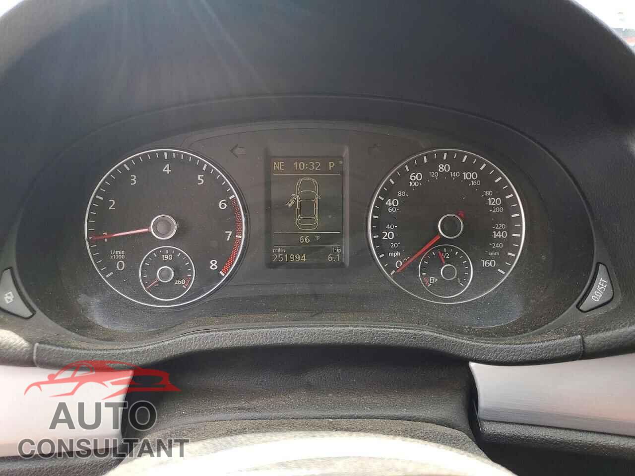 VOLKSWAGEN PASSAT 2012 - 1VWBP7A39CC059103