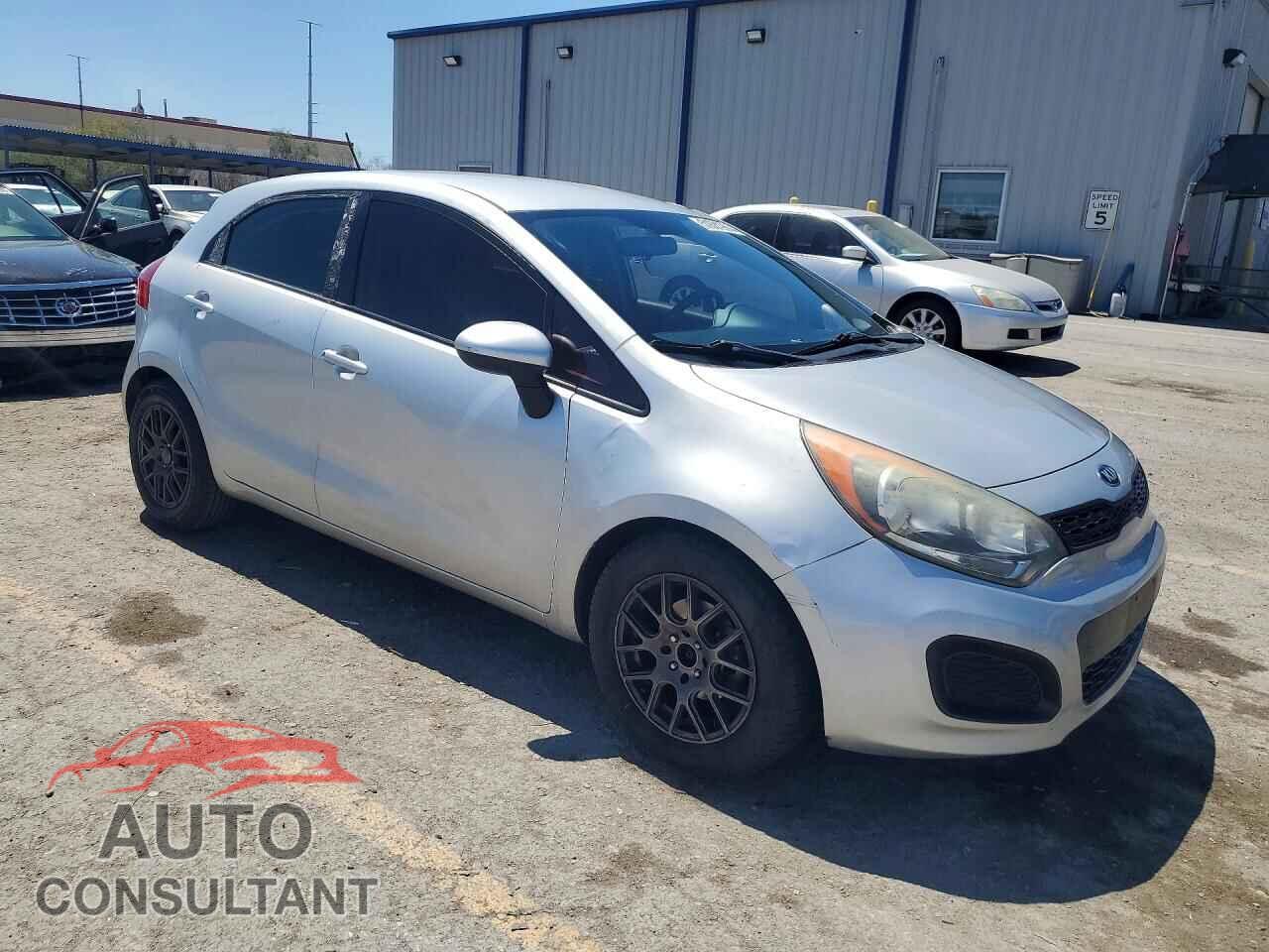 KIA RIO 2013 - KNADM5A37D6295643