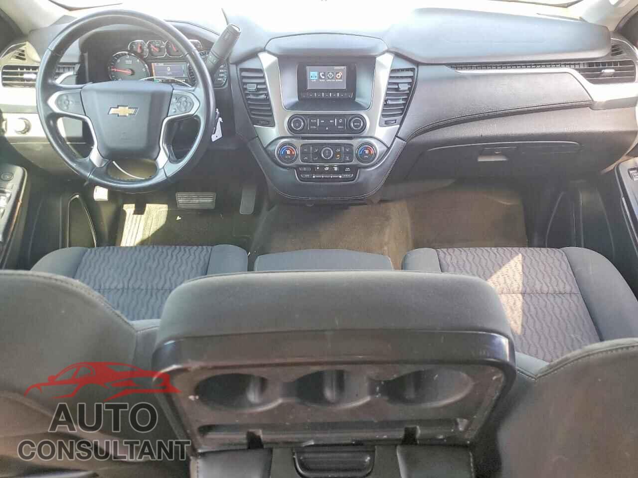 CHEVROLET SUBURBAN 2015 - 1GNSCHEC9FR500249