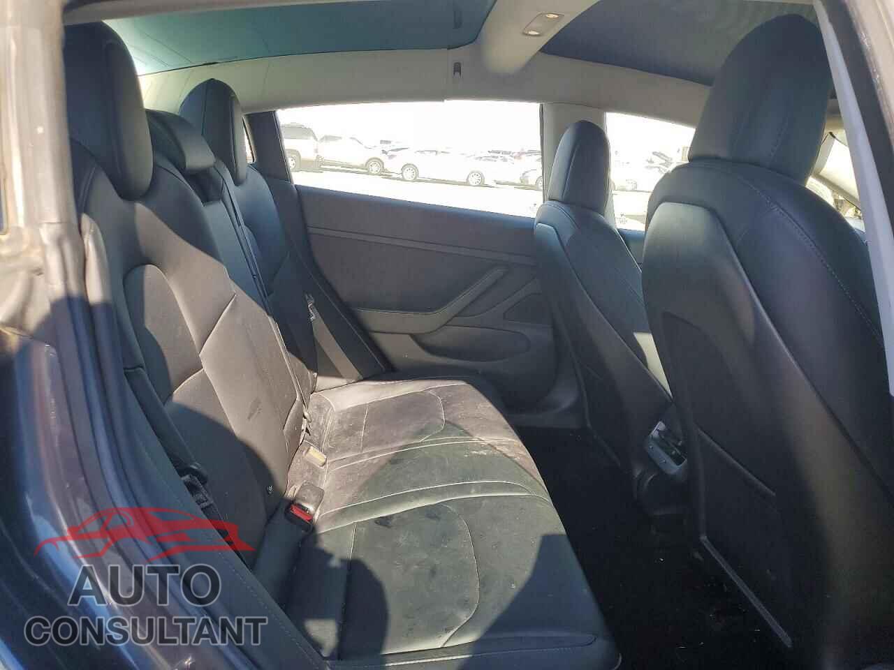 TESLA MODEL 3 2018 - 5YJ3E1EA1JF013462