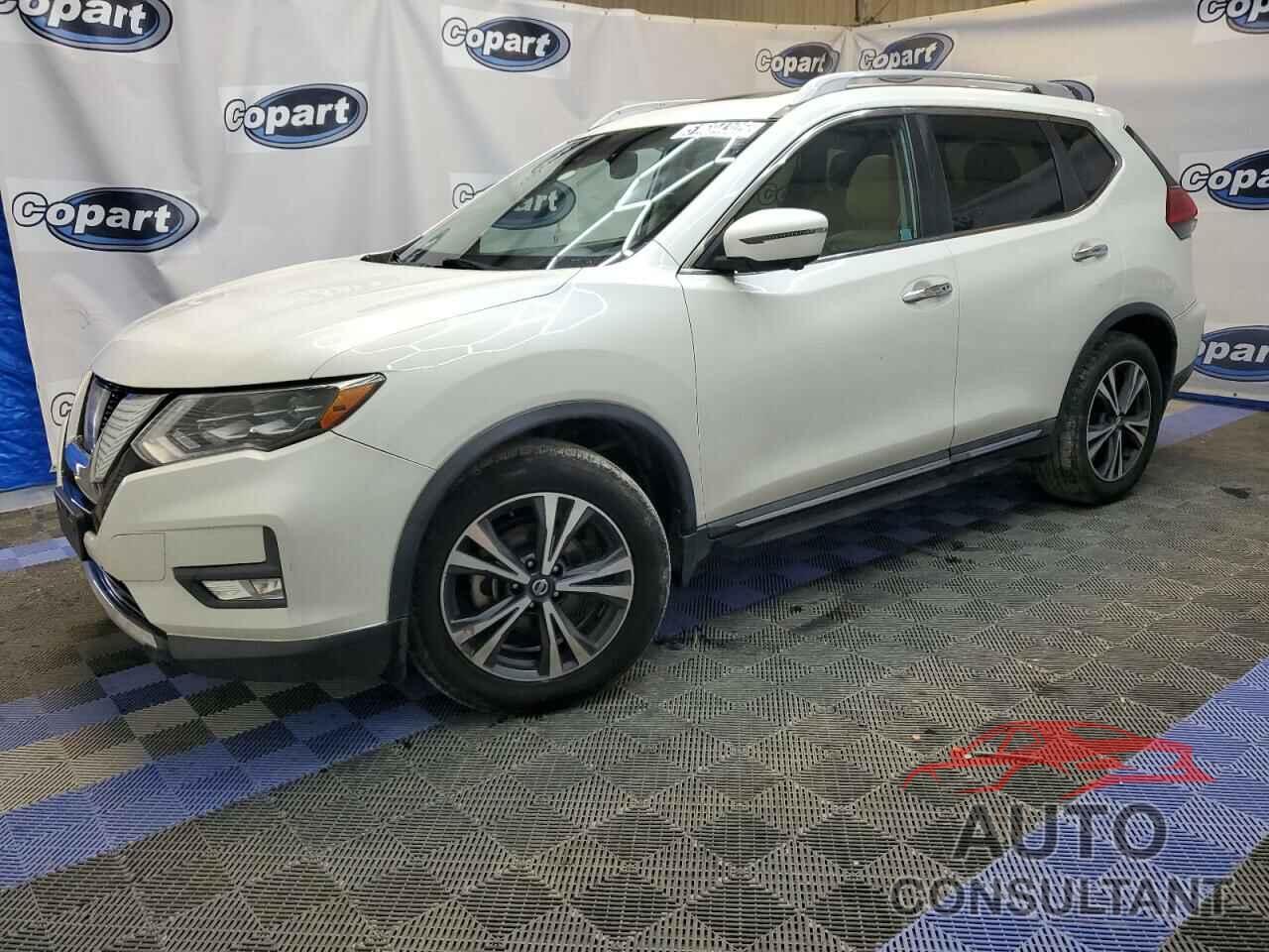 NISSAN ROGUE 2017 - 5N1AT2MT0HC847554