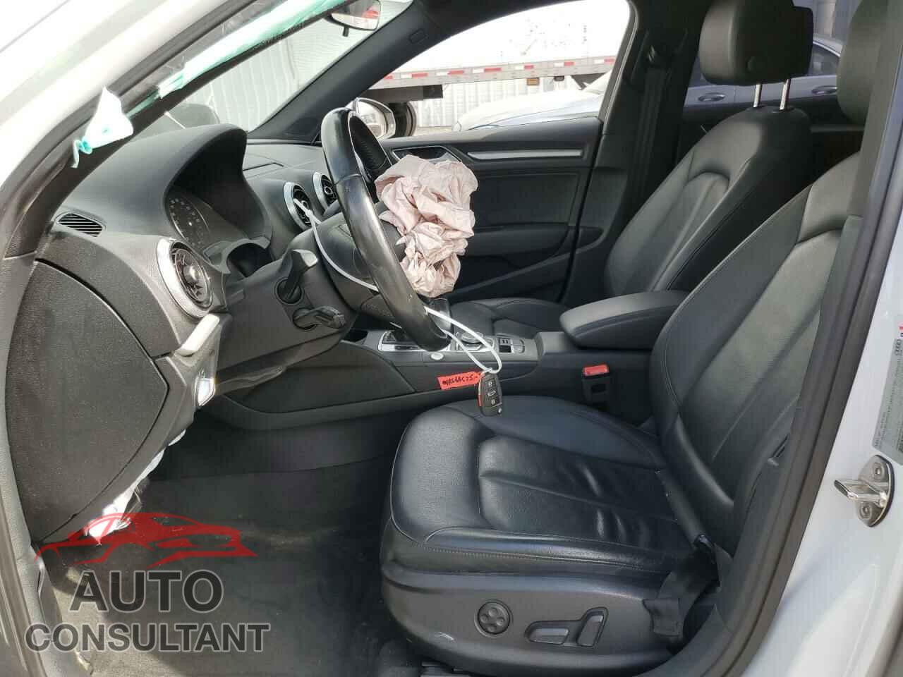 AUDI A3 2017 - WAUB8GFF6H1062995