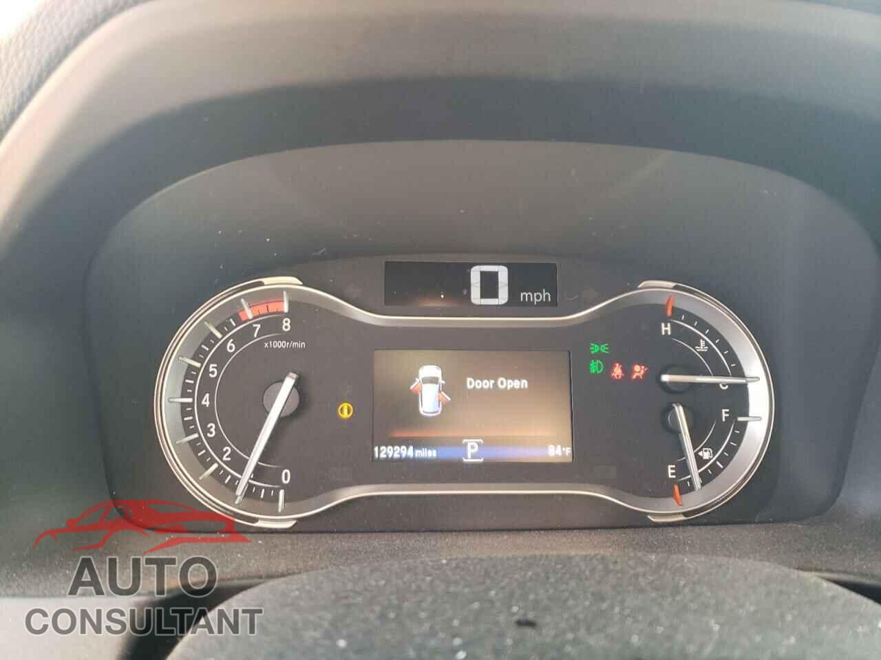 HONDA PILOT 2017 - 5FNYF5H84HB047599