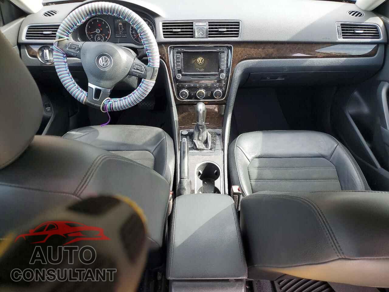 VOLKSWAGEN PASSAT 2015 - 1VWCS7A38FC106290
