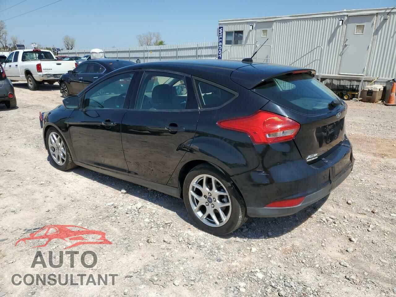 FORD FOCUS 2015 - 1FADP3K21FL283177