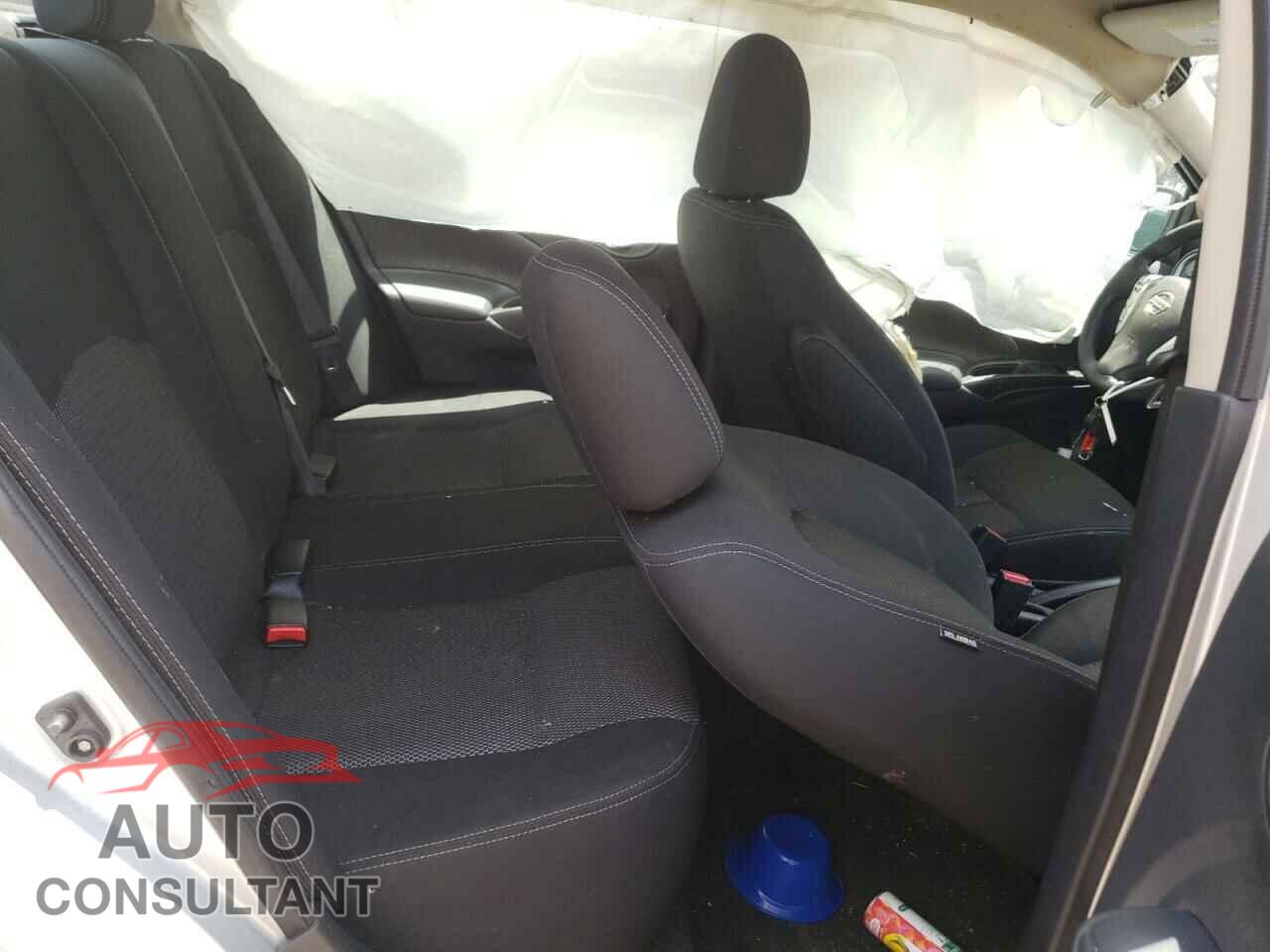 NISSAN VERSA 2019 - 3N1CN7AP3KL840852