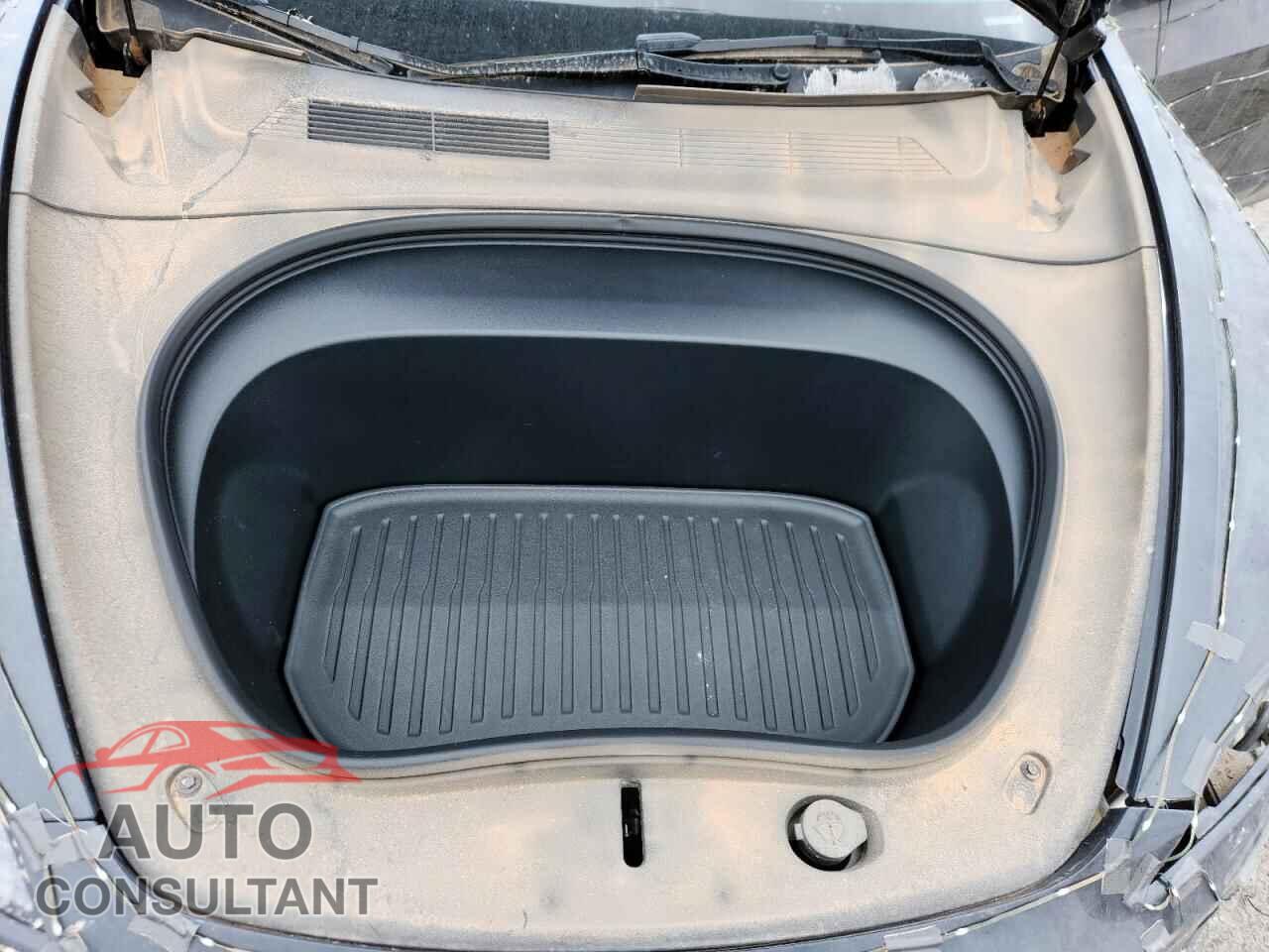 TESLA MODEL 3 2024 - 5YJ3E1ET0RF865296