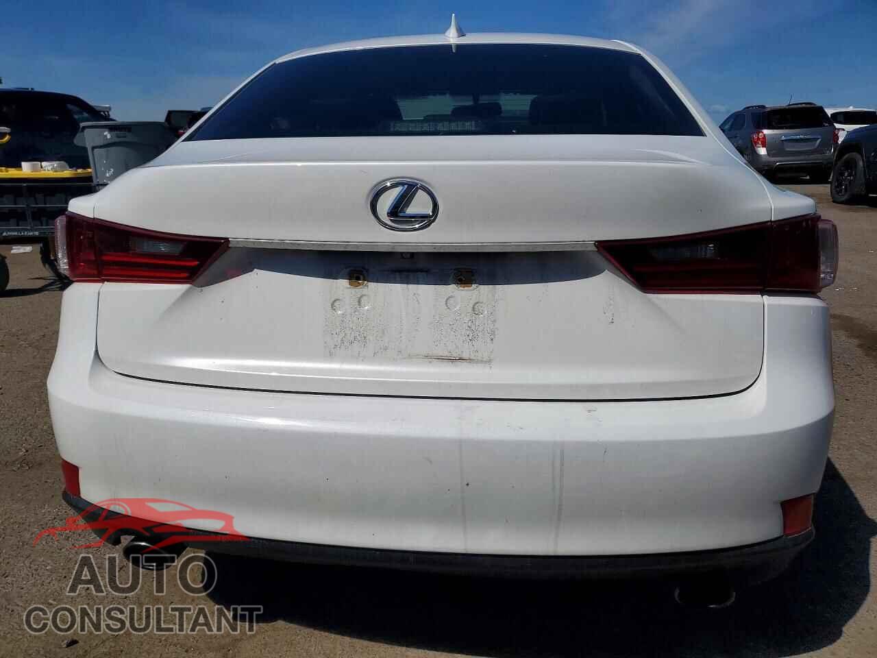 LEXUS IS 2014 - JTHCF1D21E5013944