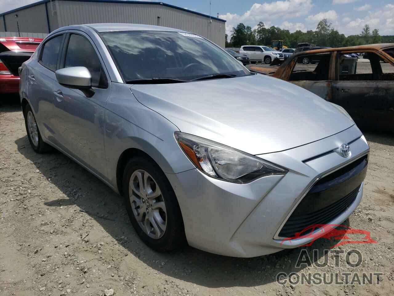 TOYOTA YARIS 2017 - 3MYDLBYV9HY186435