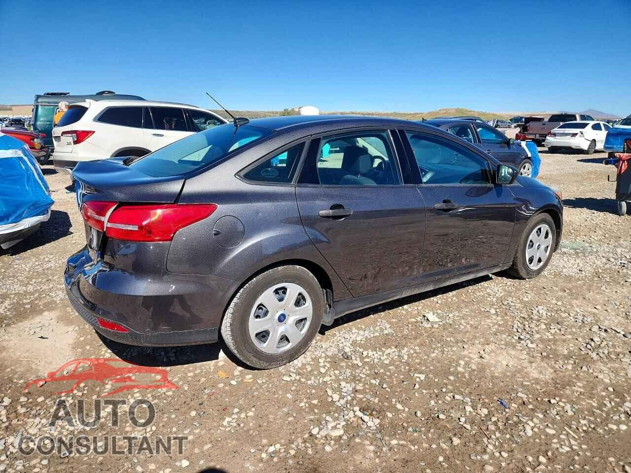 FORD FOCUS 2015 - 1FADP3E21FL306128