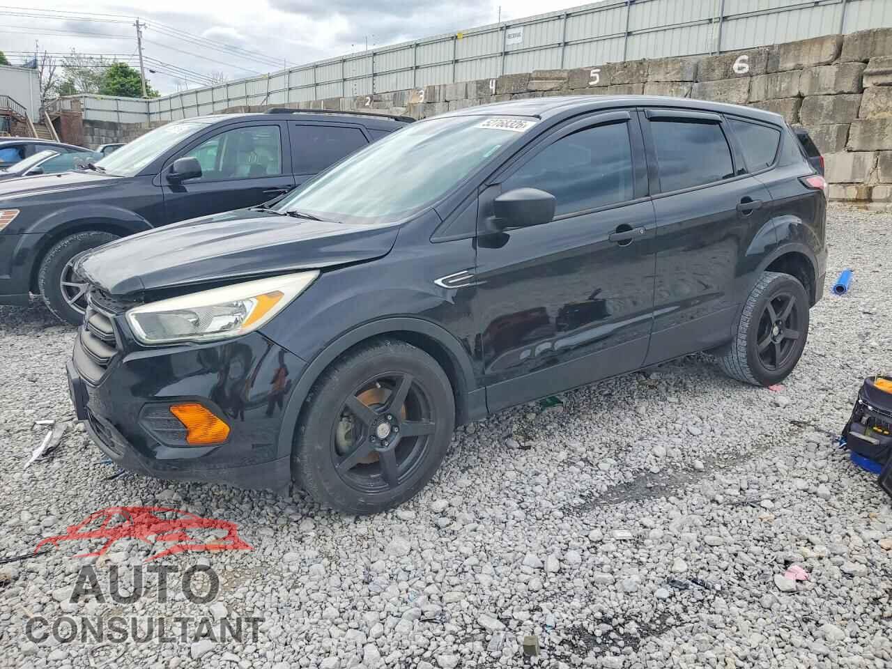 FORD ESCAPE 2017 - 1FMCU0F76HUC75720