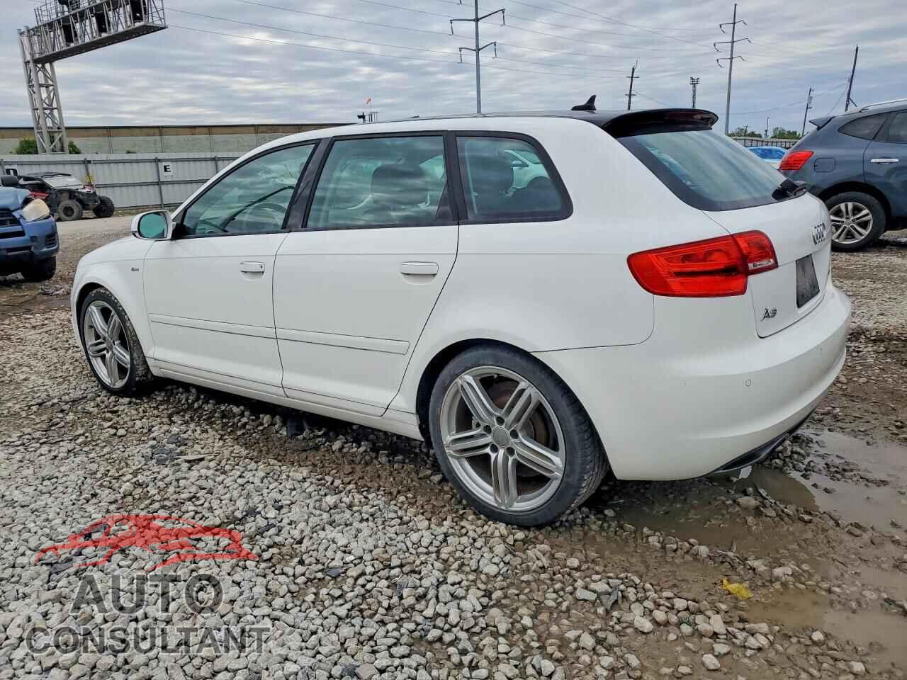 AUDI A3 2011 - WAUKJAFM5BA025900