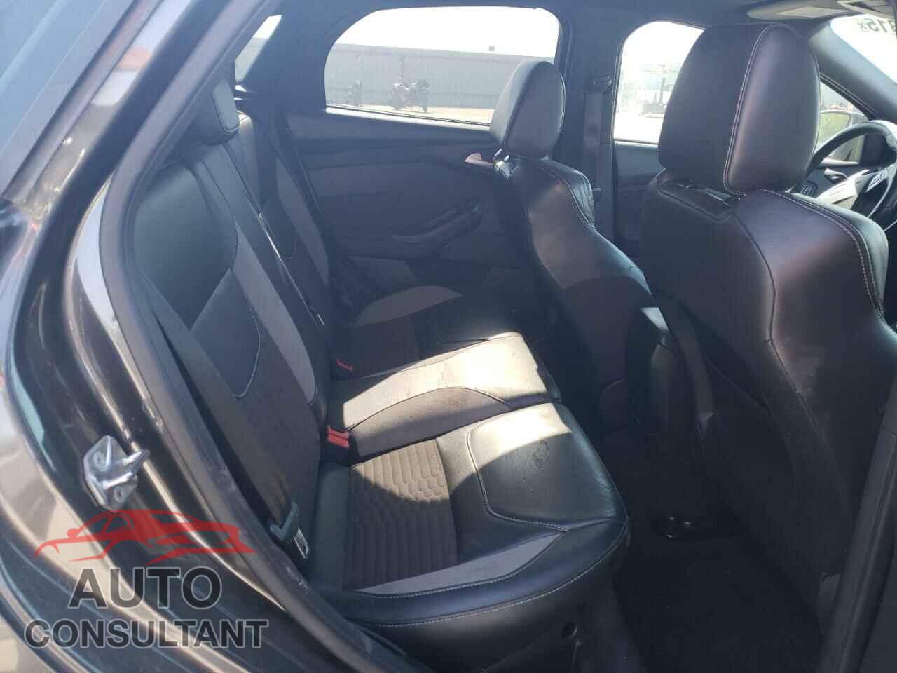 FORD FOCUS 2017 - 1FADP3L91HL233961