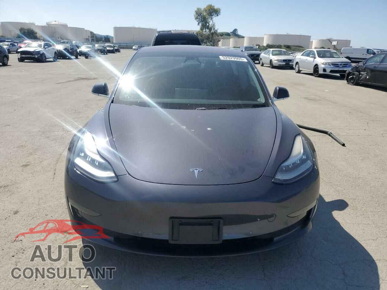 TESLA MODEL 3 2018 - 5YJ3E1EB8JF130500