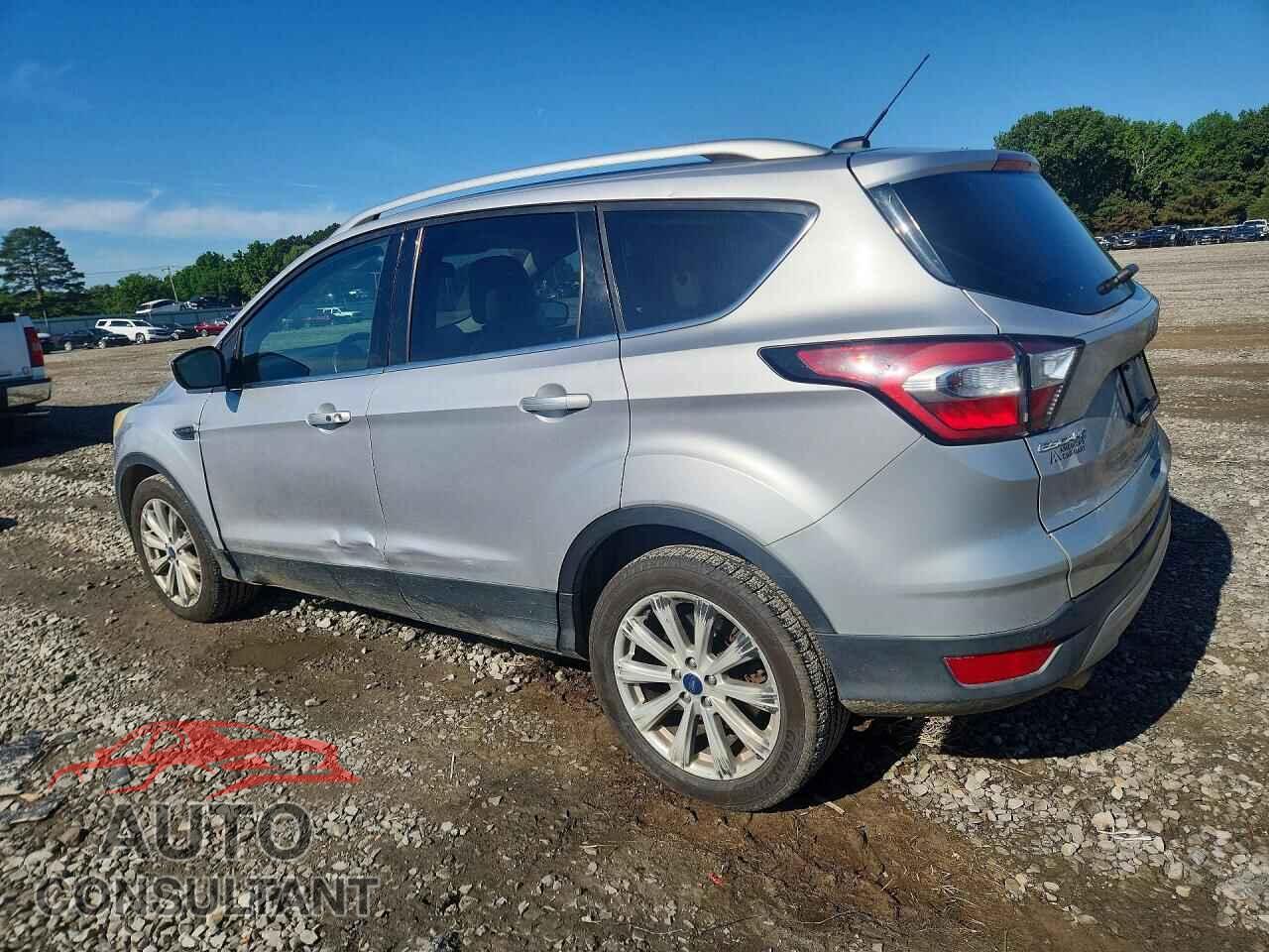 FORD ESCAPE 2017 - 1FMCU0J94HUC12821