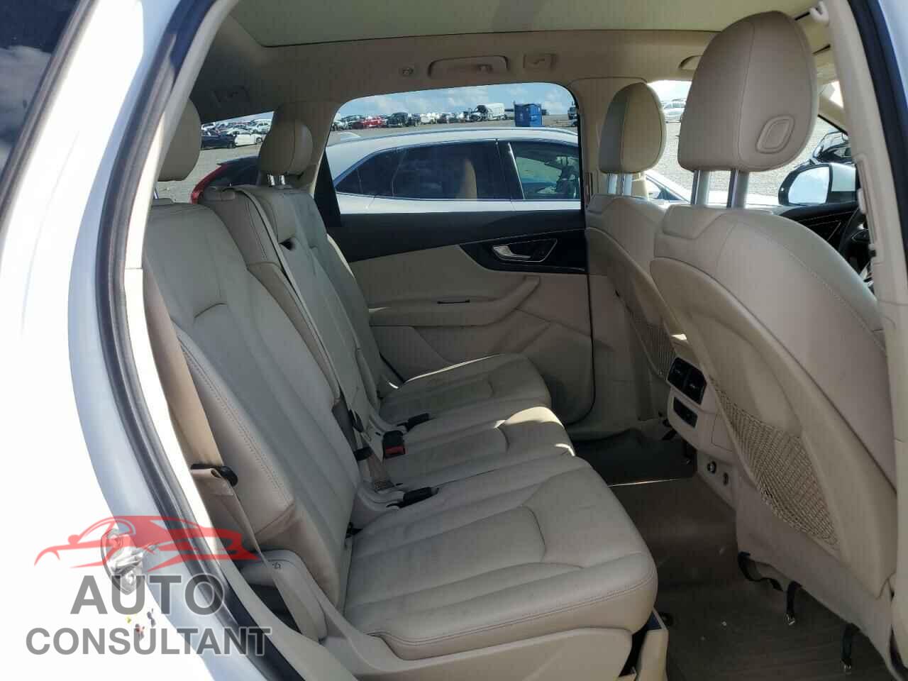AUDI Q7 2018 - WA1AAAF76JD005798