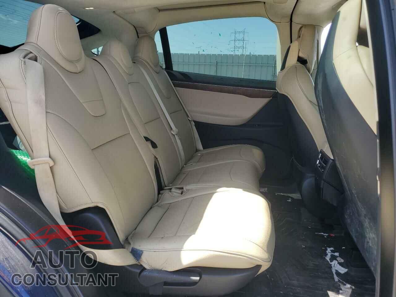TESLA MODEL X 2017 - 5YJXCDE23HF044790