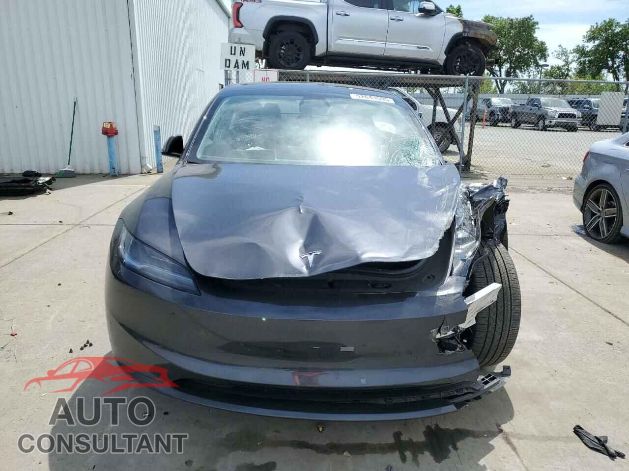 TESLA MODEL 3 2024 - 5YJ3E1EAXRF718546