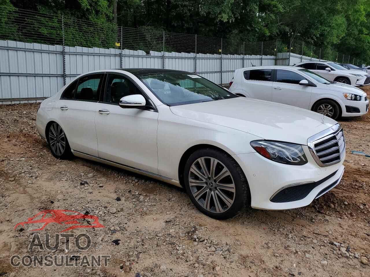 MERCEDES-BENZ E-CLASS 2018 - WDDZF4KB4JA463434