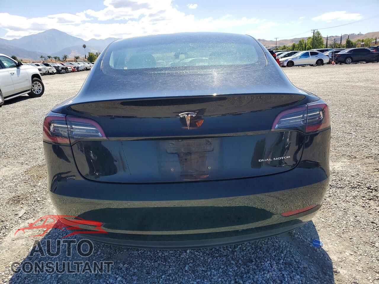 TESLA MODEL 3 2018 - 5YJ3E1EB4JF085801