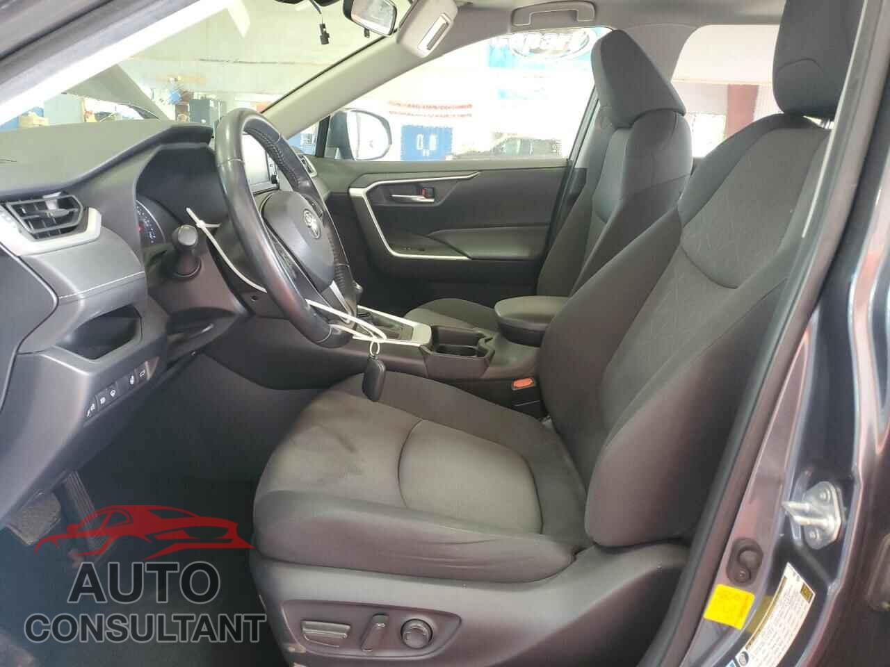 TOYOTA RAV4 2019 - JTMP1RFV7KD008255