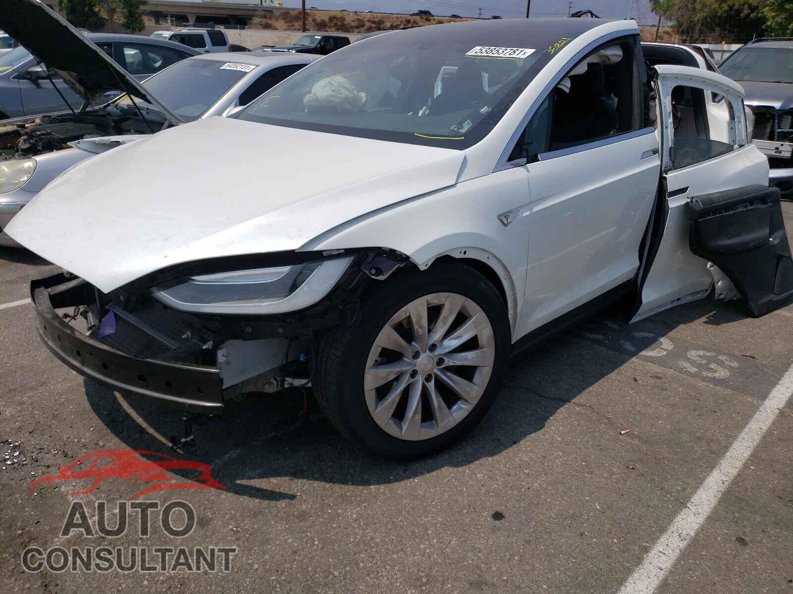 TESLA MODEL X 2016 - 5YJXCBE26GF018963