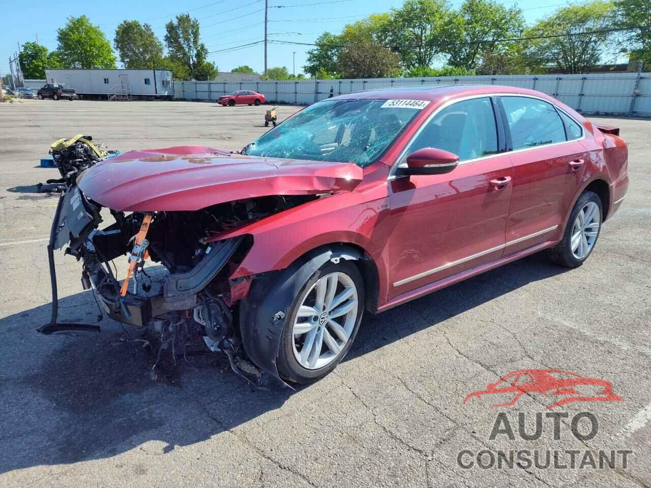 VOLKSWAGEN PASSAT 2018 - 1VWCA7A38JC015239