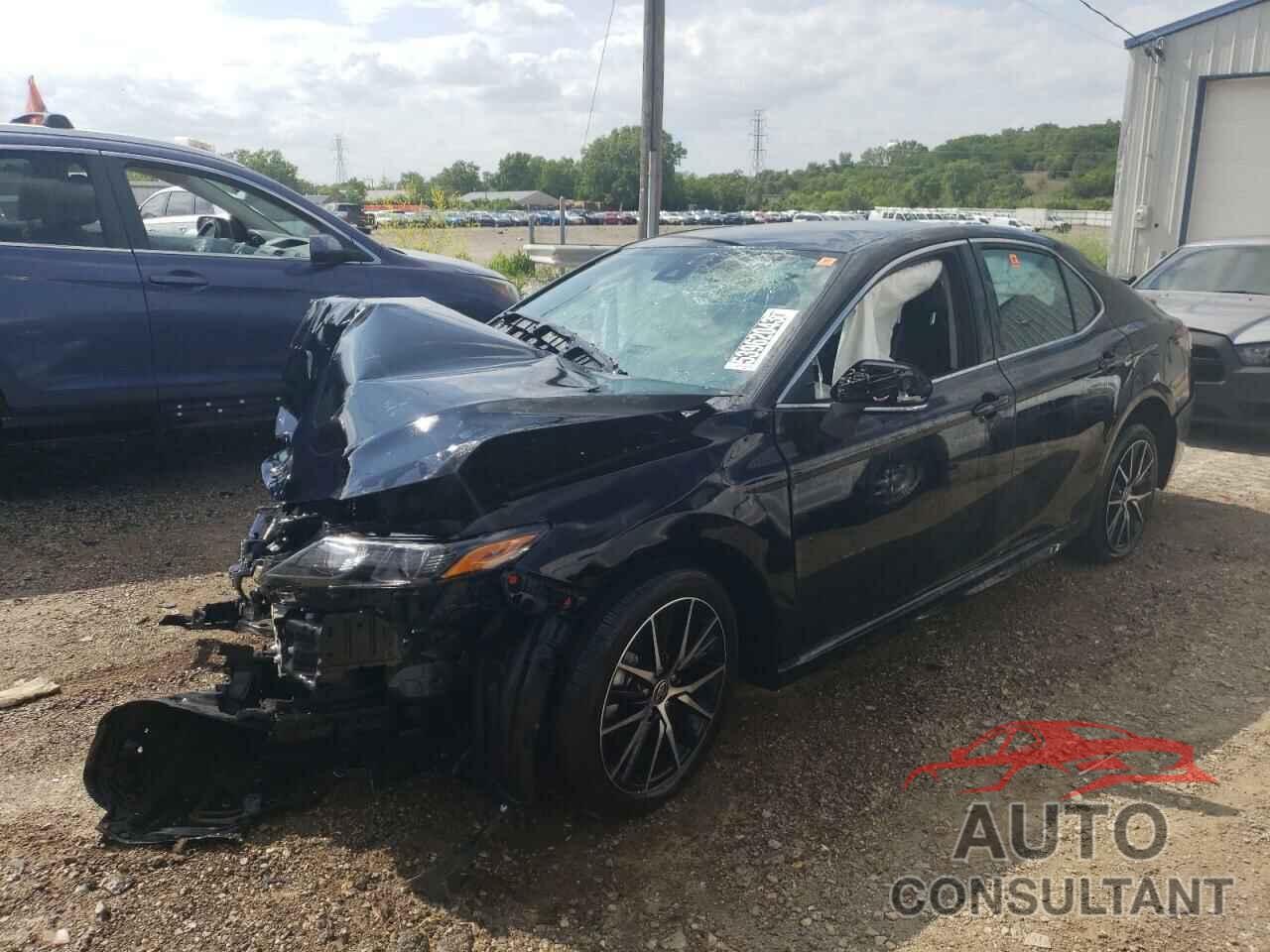 TOYOTA CAMRY 2023 - 4T1G11AK9PU750061