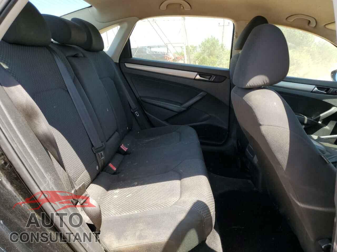 VOLKSWAGEN PASSAT 2012 - 1VWAP7A37CC044983