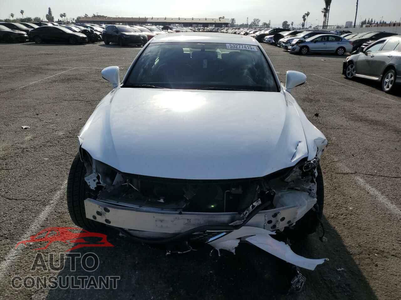 LEXUS IS 2015 - JTHBE1D22F5017405