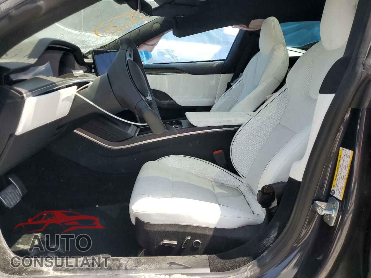 TESLA MODEL S 2023 - 5YJSA1E64PF526961