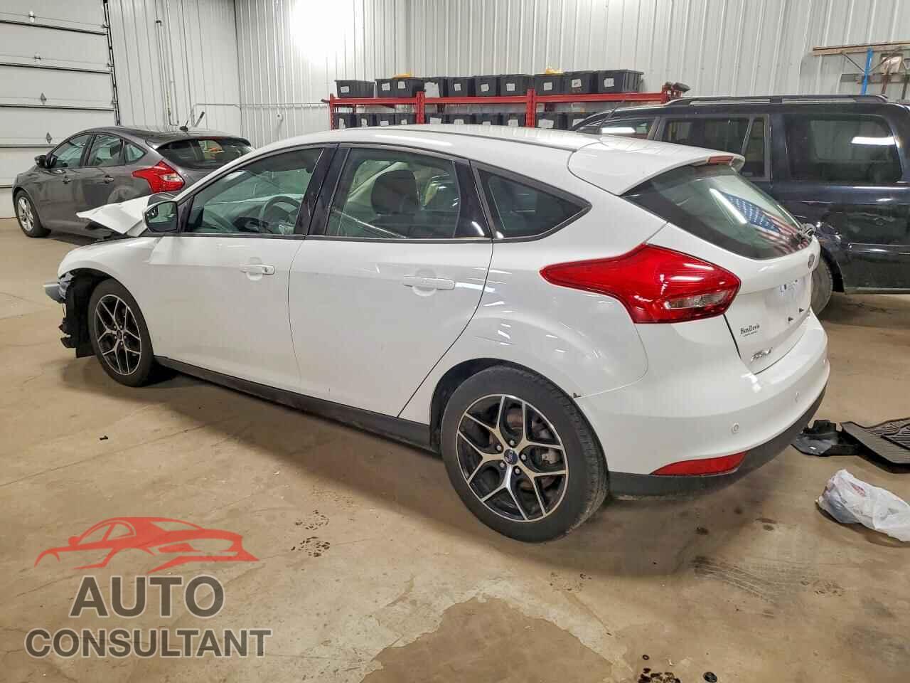 FORD FOCUS 2017 - 1FADP3M29HL228749
