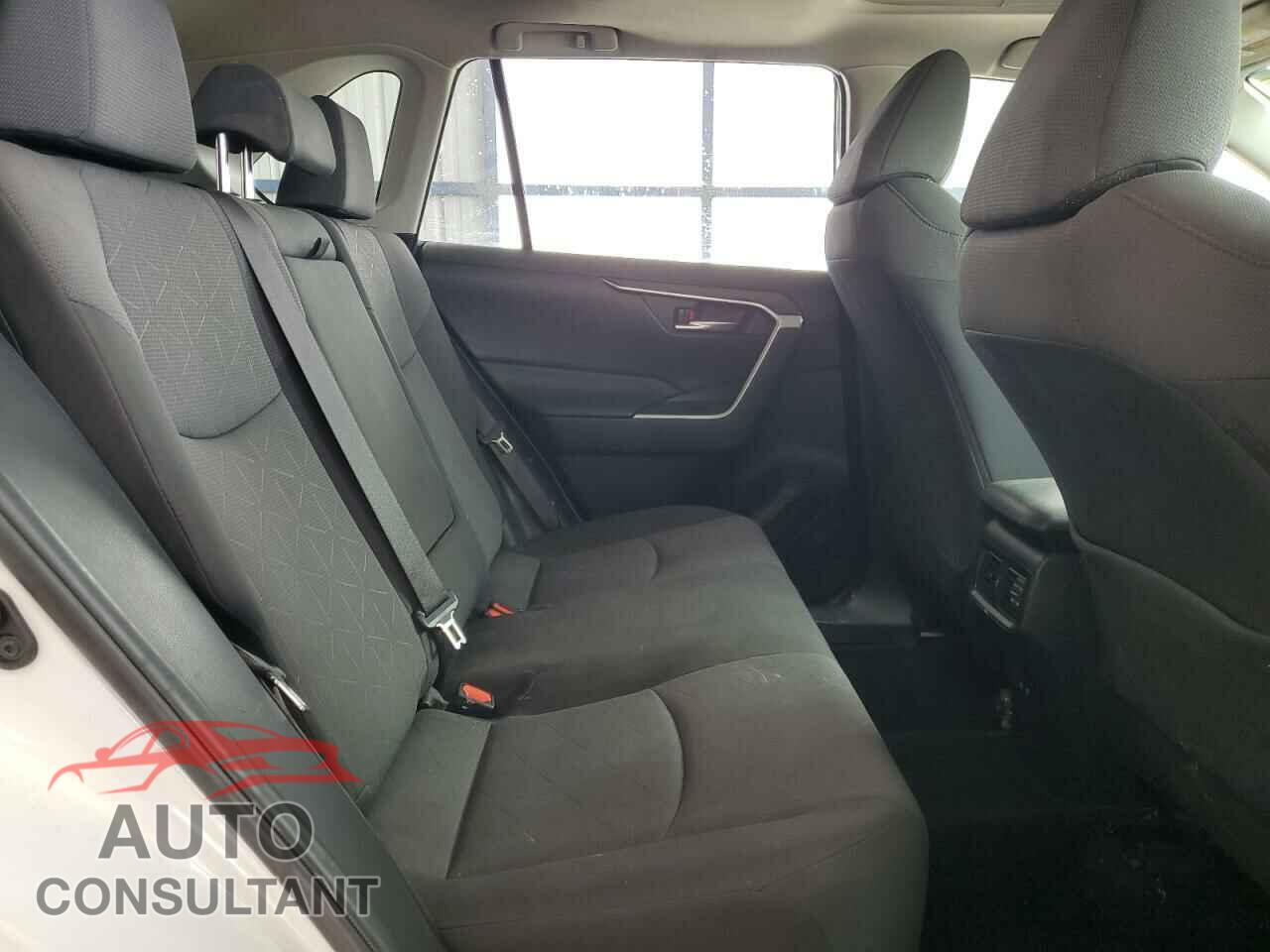 TOYOTA RAV4 2019 - JTMP1RFV1KD031689