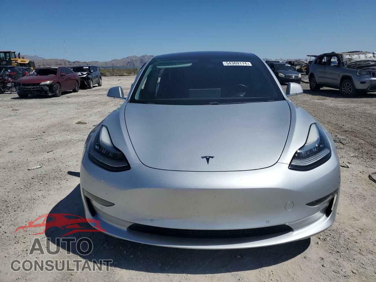 TESLA MODEL 3 2018 - 5YJ3E1EA0JF047571