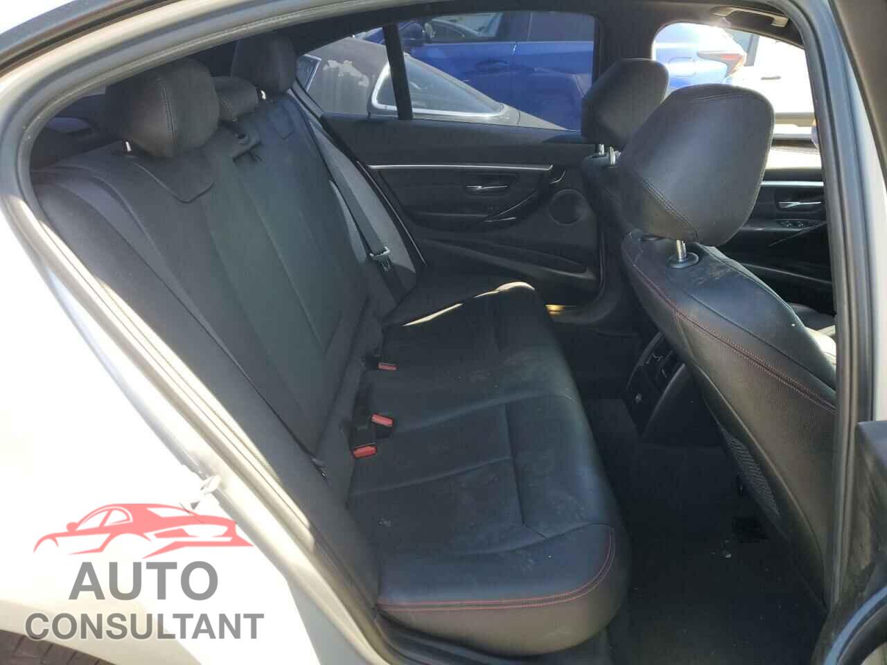 BMW 3 SERIES 2016 - WBA8E9G52GNU29709